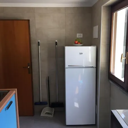 Eden Jacuzzi Pool & Private Parking Apartment Domaso