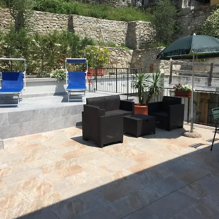 Eden Jacuzzi Pool & Private Parking 多马索